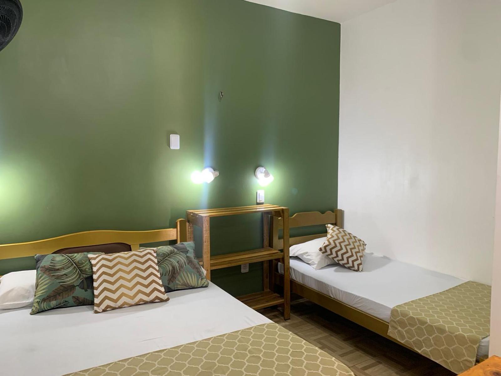 Happy E Hostal *